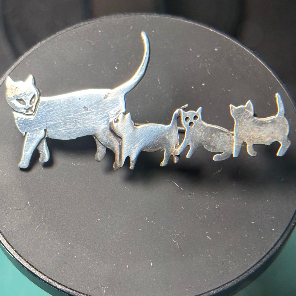 GFMW Great Falls Metal Works Kitty Cat Family Sterling Silver Pin Brooch